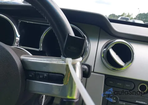 2006 Ford Mustang V6 from USA, damaged, VIN 1ZVFT80NX65173464